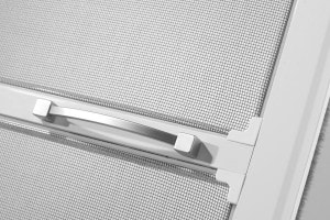 moskitiera drzwiowa otwierana